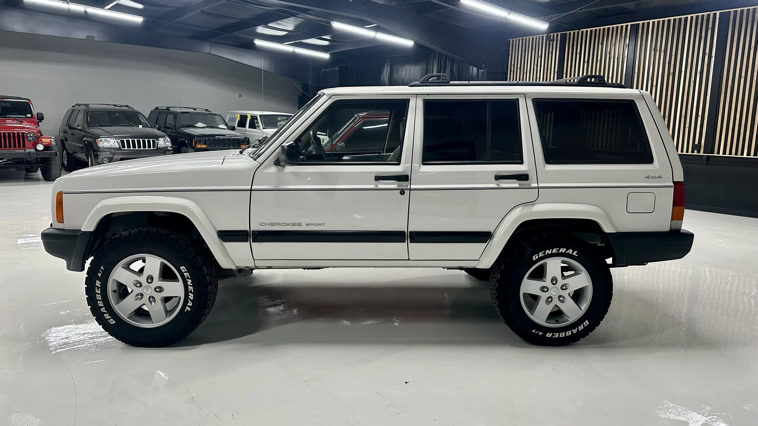 Cherokee XJ Sport — Davis AutoSports